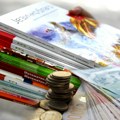Đaci iz celog regiona dobijaju udžbenike za džabe, a u Srbiji ih roditelji papreno plaćaju: Besplatne knjige sad neizvesne…