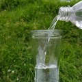 Gde je flašica vode najskuplja: U ovom evropskom gradu košta 4,5 evra