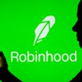Trgovanje kriptom na Robinhoodu prepolovljeno u aprilu