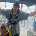 Dao otkaz bez reči i preselio se na brod sa mačkom Mesec dana kasnije otkrio život iz snova: „Samo ronim i gledam ribe“…