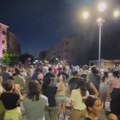 U Čačku građani od jutros blokiraju dve raskrsnice u gradu