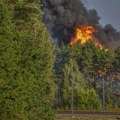 Panika u Viljnusu: Zapalio se voz koji je prevozio tečni gas, izdata naredba za evakuaciju (VIDEO, FOTO)