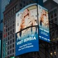 Srpska glumica osvanula na bilbordu usred Njujorka: Prolaznici oduševljeno gledali, a evo o čemu je reč (video)
