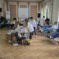 ŠAPČANI POKAZALI HUMANOST: Ogroman odziv građana za doniranje krvi povređenom mladiću