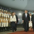 VIDEO Svečani doček Trampa u Kini: Crveni tepih, orkestar i počasna garda za američkog predsednika