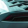 Ferari predstavio svoj prvi potpuno električni model "Luce", akcije kompanije pale