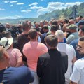 Nakon Janjuševićeve poruke usledili zagrljaji na Goveđaku