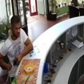 Grupa muškaraca ukrala novac sa recepcije motela kod Smedereva: Pojavio se snimak koji je razbesneo mnoge (video)