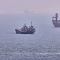 Teheran: Ormuz zatvoren sve dok SAD ne promene ponašanje; Vens: Iran obećao protok nafte u obimu od pre rata