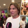 Zagrljaji koji govore više od reči: Željko Mitrović priredio deci bez roditeljskog staranja nezaboravan dan pred početak nove…
