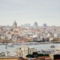 Urušila se sedmospratnica u Istanbulu: Najmanje sedam osoba zarobljeno ispod ruševina