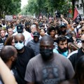 Pariz: I pored zabrane, stotine demonstranata marširalo protiv policijskog nasilja