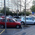 Ovo znaju samo beogradski vozači: Hit parkiranje u centru grada ostavilo ljude bez reči (foto)