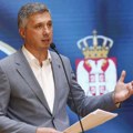 Boško Obradović tokom blokade parlamenta pozvao vlast i opoziciju na „hitne konsultacije“