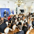 Gradonačelnik Đurić ugostio učenike Muzičke škole, Mladi talenti najbolji ambasadori Novog Sada
