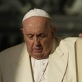 Papa Franja otkazao put u Dubai gde je trebalo da prisustvuje konferenciji Ujedinjenih nacija o klimi