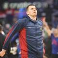 Prelep doček za nikolu Jokića! Srpsko kolo usred Los Anđelesa: Naša deca priredila veče za pamćenje centru Denvera…
