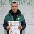 Marjan od testa plete pletenice: Maturant iz Subotici stekao titulu najboljeg budućeg pekara u Srbiji
