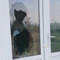 Kancelarija za KiM: Ponovo kamenovana škola kod Vučitrna, cilj zastrašivanje srpskog stanovništva