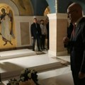 "Negovao je i svima prenosio vrline dobrote i smirenosti": Vučević sa Vučićem odao poštu patrijarhu Irineju (foto)