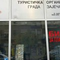 Za Fejsbuk i Instagram Turistička organizacija plaćala osobu bruto 23.148 dinara mesečno