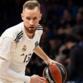 Džanan Musa van terena zbog povrede zgloba
