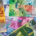 Skače poznata valuta: Zameniće dolar?
