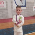 Na Međunardnom takmičejnju mali karatista Pavle Jović iz Lebana ponovo osvojio prvo mesto