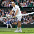 Nikada ne biste pogodili kakav poklon je dobio Federer za osvajanje prvog vimbldona! Bizarnije ne može, Švajcarac priznao…