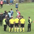 Skandal trese srpski fudbal! Navijači uleteli u svlačioinicu i napali igrače gostujućeg tima, a onda je nastao totalni haos…
