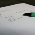 Besplatni časovi matematike za novosadske osmake danas i u sredu na Trgu Marije Trandafil