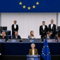 Ursula fon der Lajen priprema zabranu društvenih mreža za mlade u EU