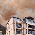 Vetar razbuktao požar u Bijeloj i Baošićima: Drama kod Herceg Novog, ugrožene kuće, vatrogasci se bore da obuzdaju plamen