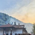 Opet nepoznat uzrok: Drugi požar u manastiru u Kacapunu u poslednjih osam godina