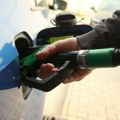 Nafta poskupljuje "brzinom munje"! Stiže dvostruki udar na cenu goriva u Srbiji: Barel je preko noći "skočio" na 90 dolara…