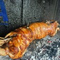 "Prase štrase" kod Čačka mogla bi da postane paprena kao da je u centru Beča: Zbog poskupljenja svinjskog mesa očekuje se…