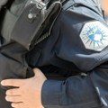 Policajac udario pešaka, određen mu pritvor