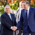 "Mi ovo dajemo pravim i iskrenim prijateljima": Dodik uručio Orden Republike Srpske Viktoru Orbanu (video)