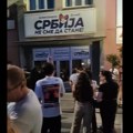 Nove blokade na jugu Srbije: U Leskovcu skandiranje ispred SNS-a, u Nišu okupljanja na nekoliko mesta