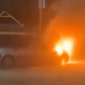Plamen potpuno zahvatio automobil: Snimak incidenta iz Jagodine kruži mrežama (video)
