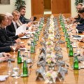Počeo plenarni sastanak delegacija Srbije i Češke, predvode ga Macut i Babiš