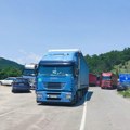 Priština promenila odluku: Mogu kamioni, ali ne i roba iz centralne Srbije
