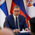 Vučić pozvao Grčku da bude uzdržana tokom glasanja o rezoluciji o Srebrenici