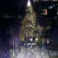 Studenti u blokadi koji idu peške iz Beograda u Novi Sad stigli u Inđiju, gde će i prenoćiti