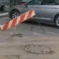Gejzir usred Beograda, voda šiklja na sve strane: Pukla vodovodna cev i izazvala havariju (Video)