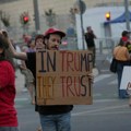 Neviđeni incident kod Tel Aviva: Izraelci uz povike "Smrt Arapima i teroristima" napali vozilo arapskog poslanika