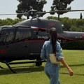 Đina se u Španiji vozi privatnim helikopterom, ćerka Harisa Džinovića uživa za sve pare: torba od 2.000 evra i uski kombinezon…
