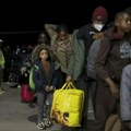 Više od 178.000 migranata iznenada napustilo Južnoafričku Republiku