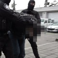 Bacili Molotovljev koktel na beogradski splav: Uhapšen muškarac koji je sa maloletnicima izazvao požar