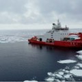 Prvi kineski polarni ledolomac Suelong 2 stiže u Hong Kong u aprilu
